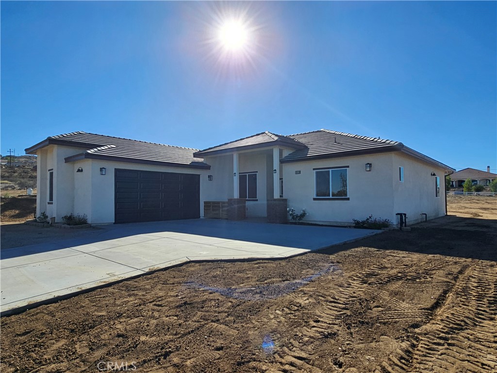 8630 Sahara Property Photo 2