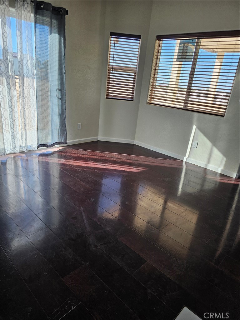 8630 Sahara Property Photo 8