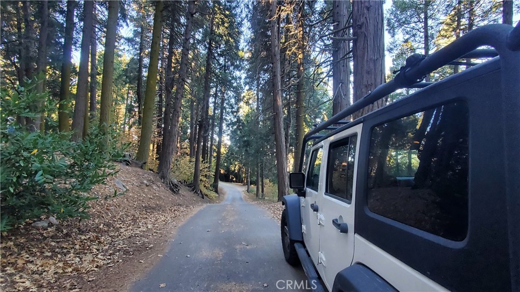 26 Peak Circle Property Photo 5