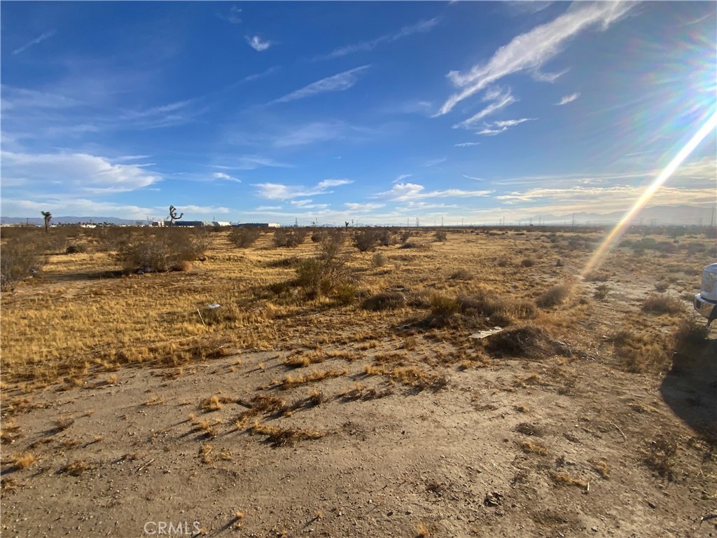 0 Air Expy Way Property Photo 3