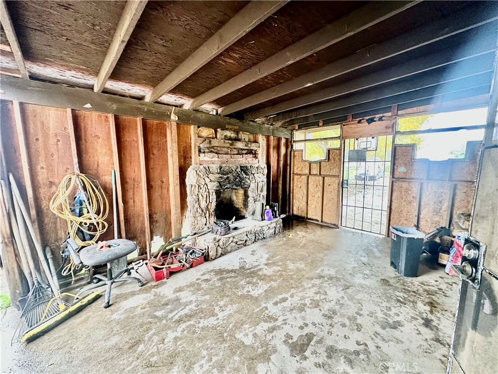 304 N Channing Property Photo 16