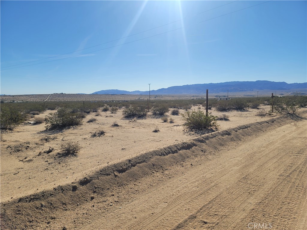 2255 Shooting Star Property Photo 7