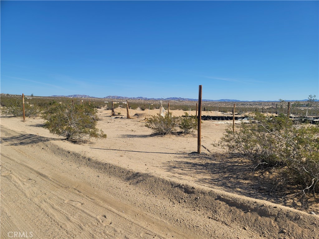 2255 Shooting Star Property Photo 8
