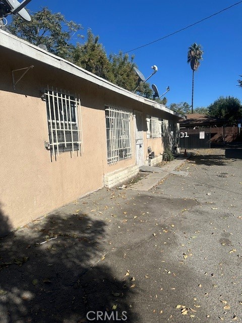 933 N Mountain View Property Photo 2