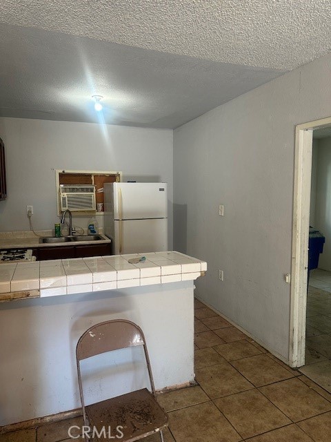 933 N Mountain View Property Photo 5