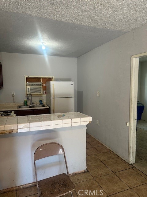 933 N Mountain View Property Photo 6