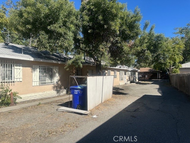 933 N Mountain View Property Photo 7