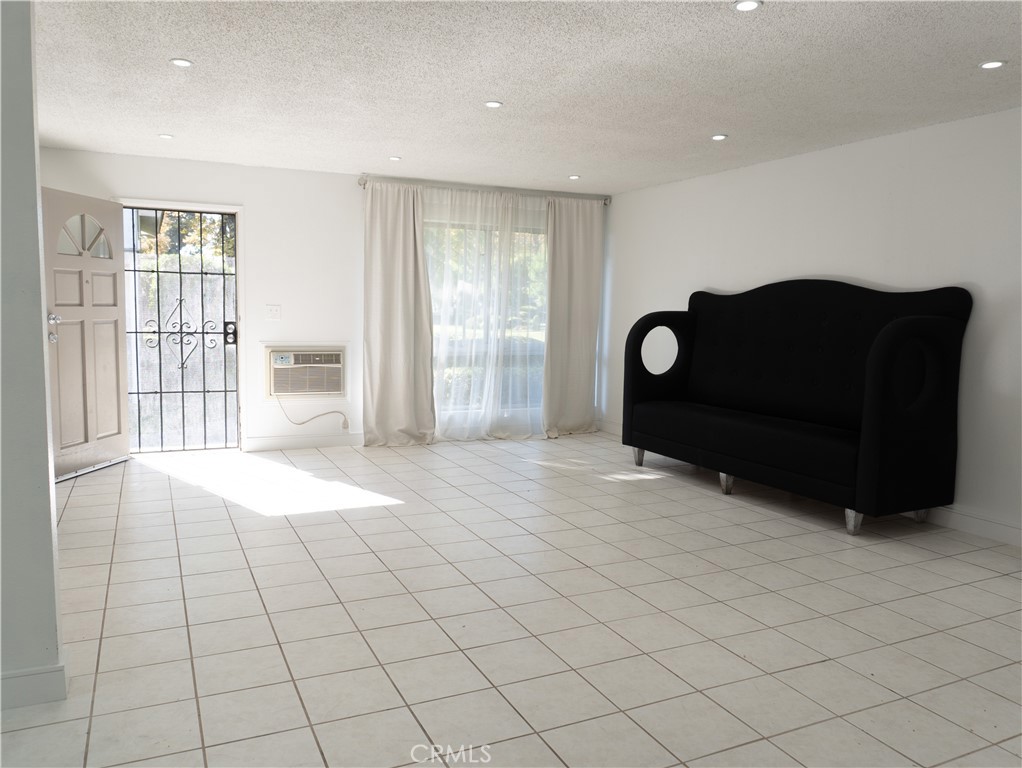14802 Newport Ave 2b Property Photo 3