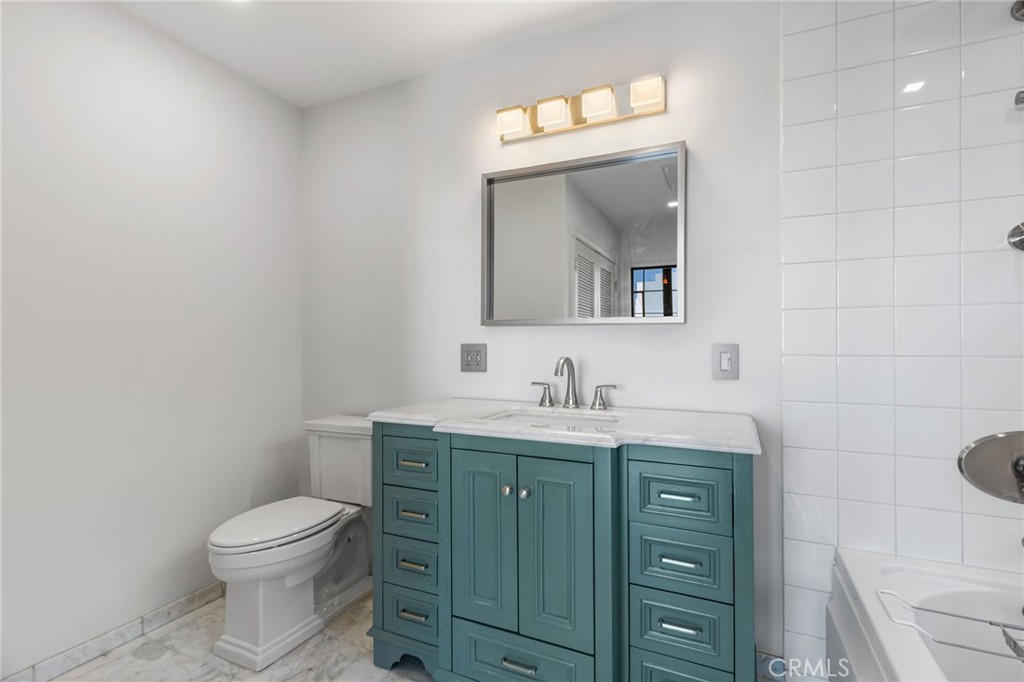 315 E 8th 401 Property Photo 19
