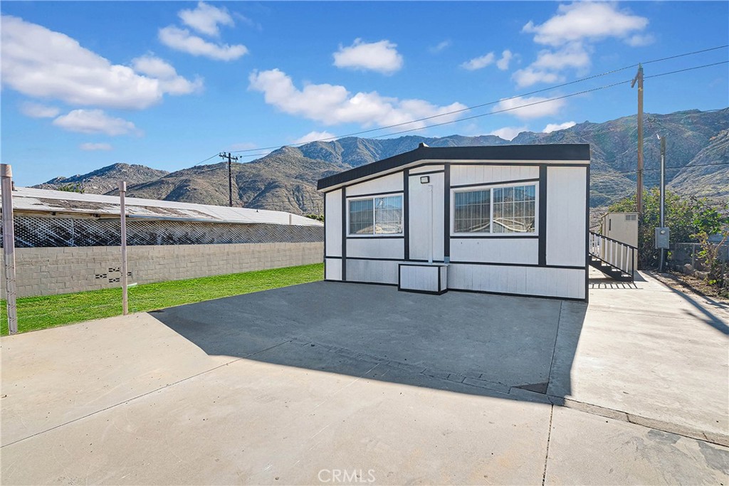 51867 Lois Avenue Property Photo 5