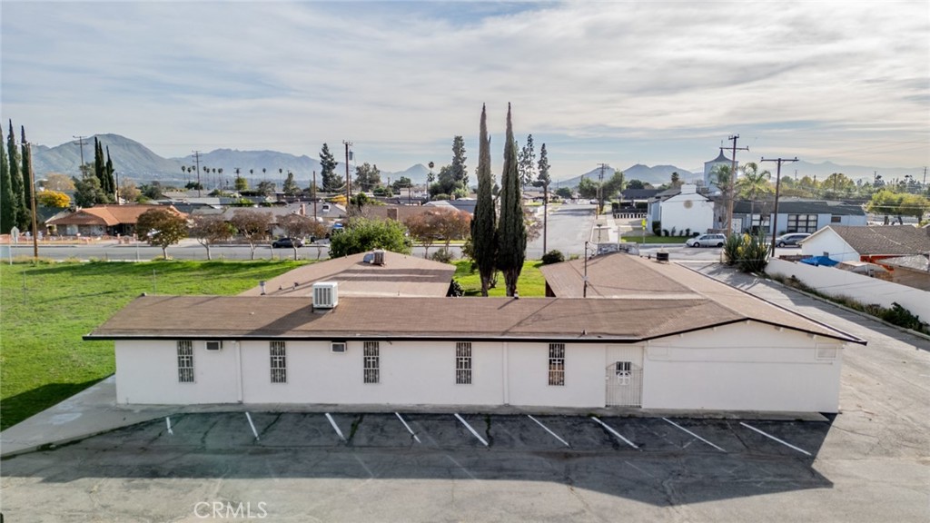 711 W C Property Photo 8