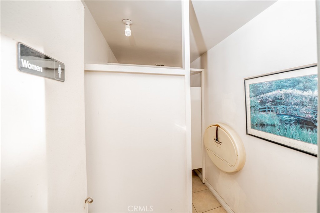 711 W C Property Photo 21