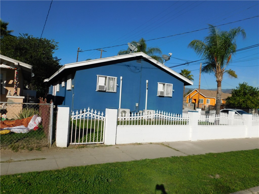 1000 N Mountain View Property Photo 30