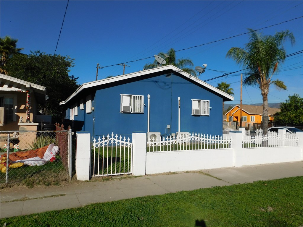 1000 N Mountain View Property Photo 31