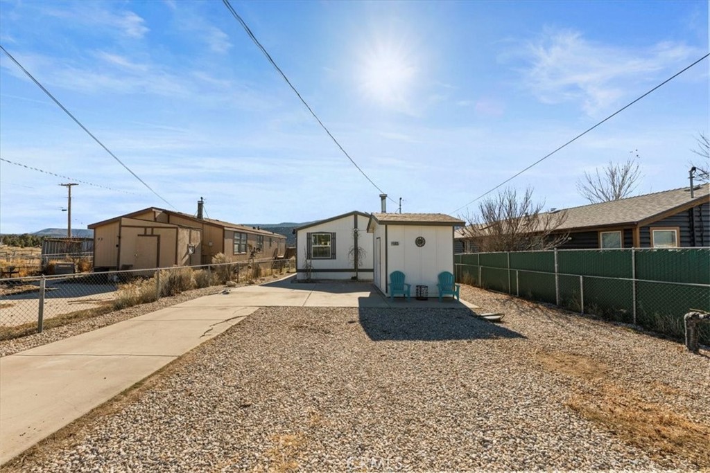 45935 Parkway Property Photo 4