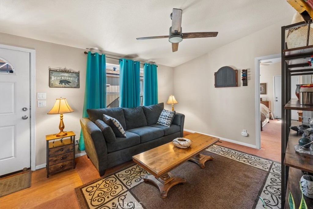 45935 Parkway Property Photo 10