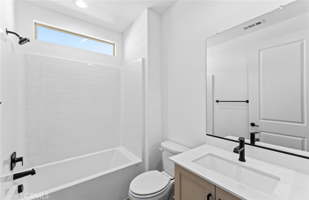 25381 Violane Drive Property Photo 24