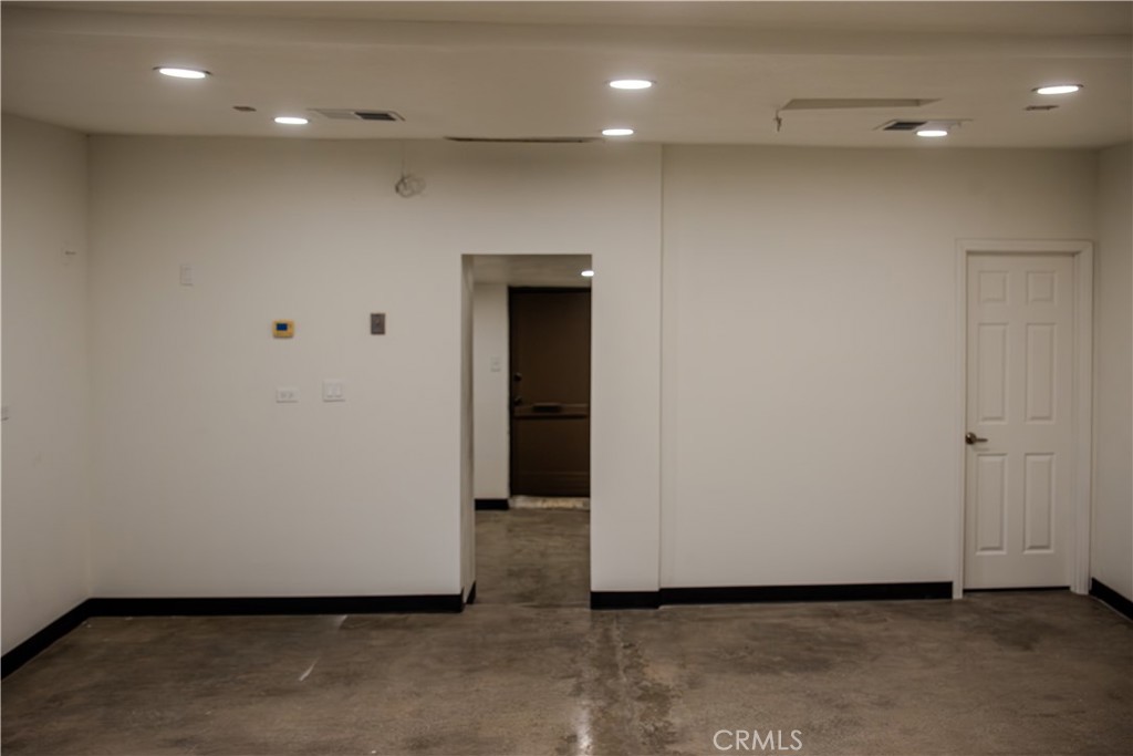 5506 Mission Property Photo 5