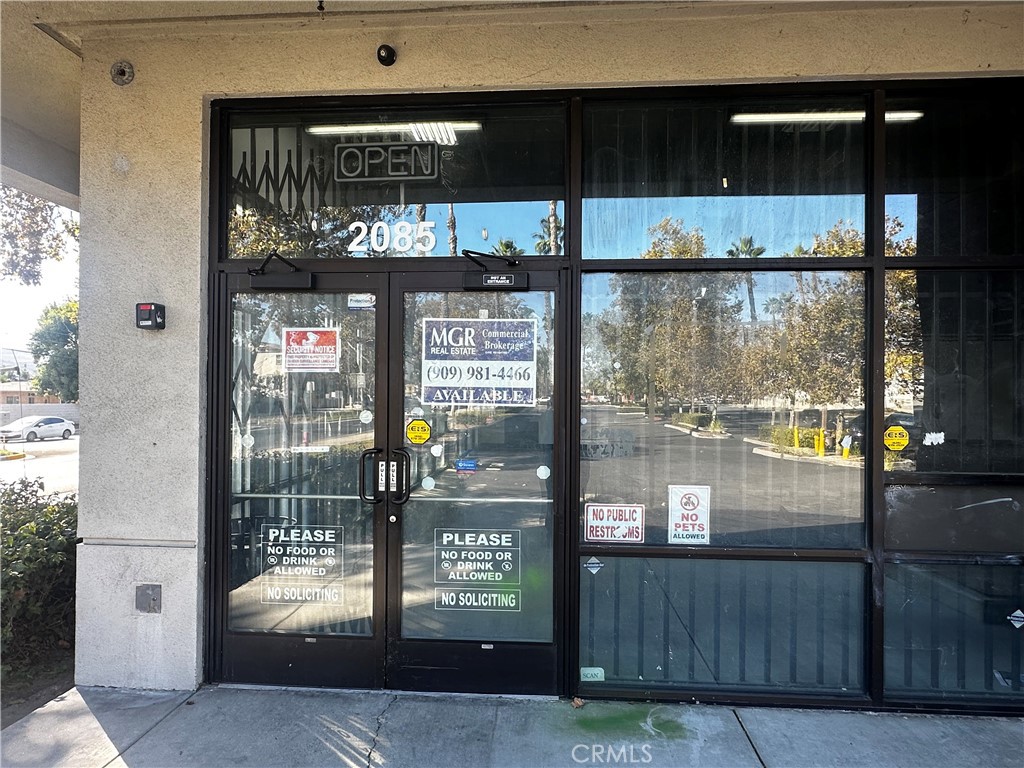 2085 S Garey Ave Property Photo 3