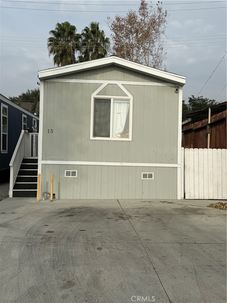 5803 Mission Blvd Property Photo 1