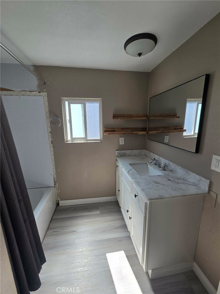 5803 Mission Blvd Property Photo 16