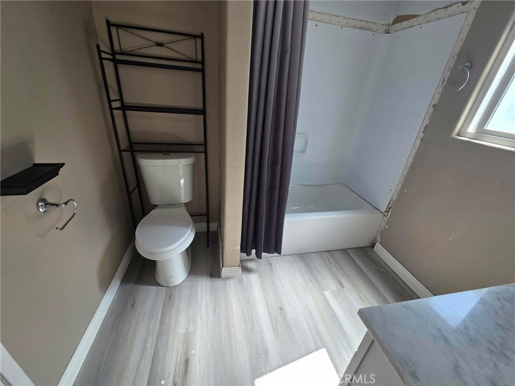 5803 Mission Blvd Property Photo 20