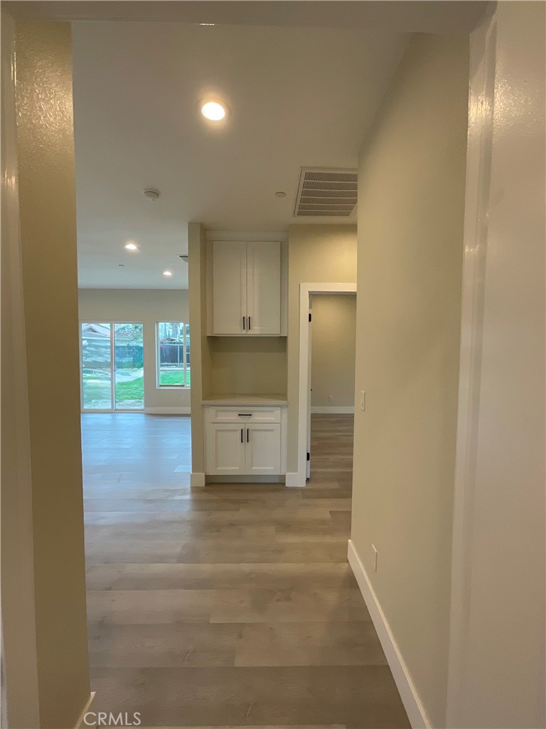 310 N Western Property Photo 16