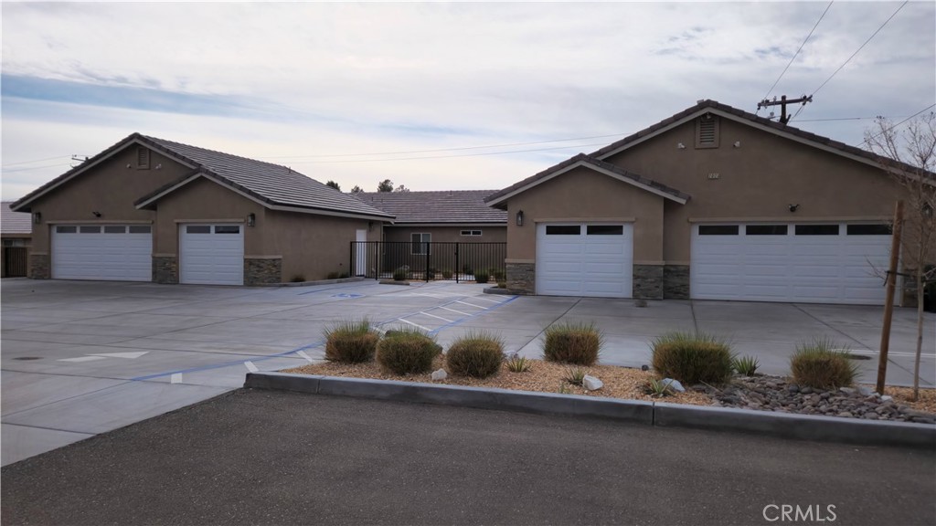 20125 Zuni Property Photo 3