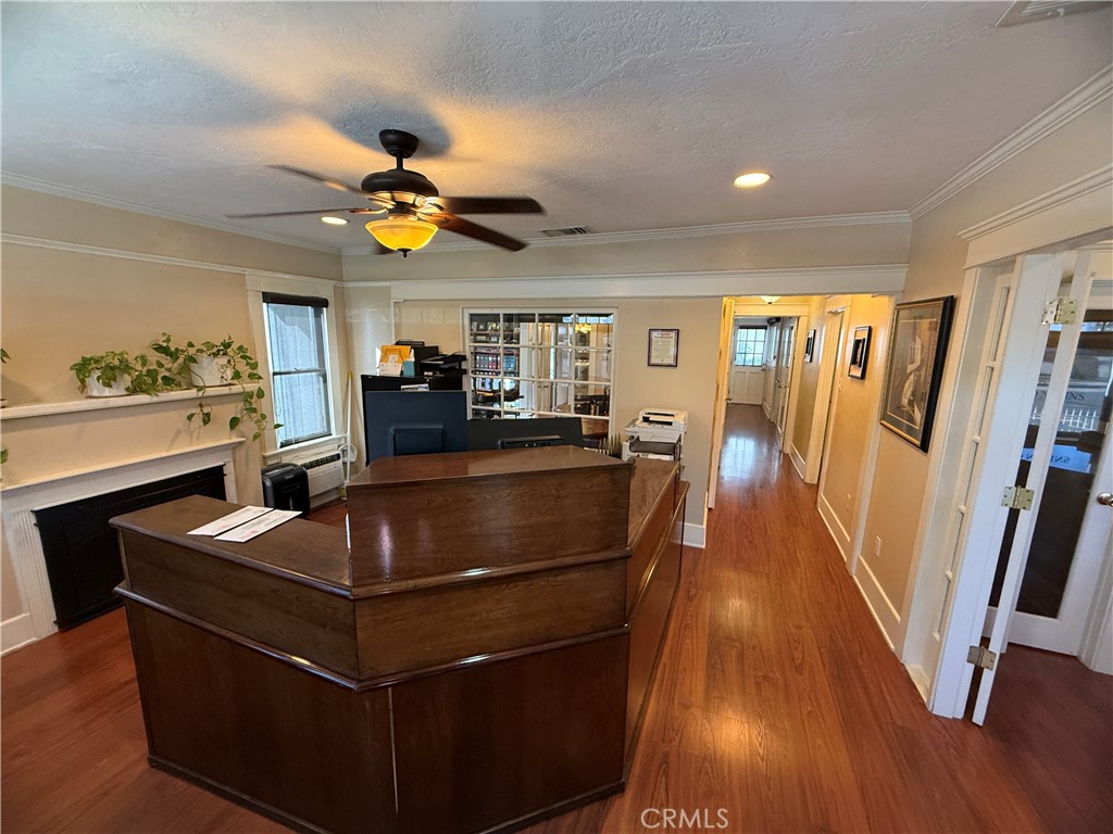 3895 Brockton Property Photo 6