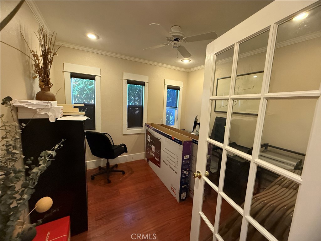 3895 Brockton Property Photo 12
