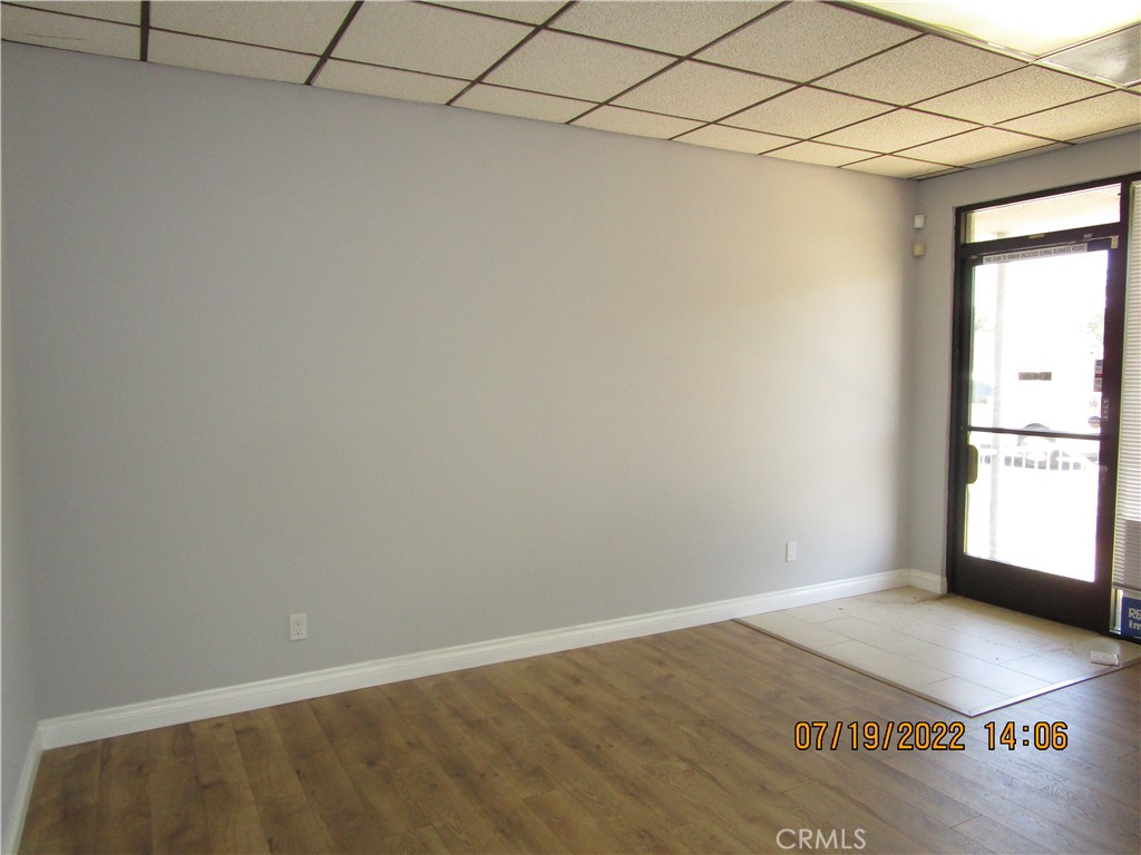 146 W Rialto Avenue Property Photo 4