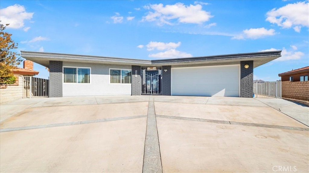 18099 Mariner Property Photo 4