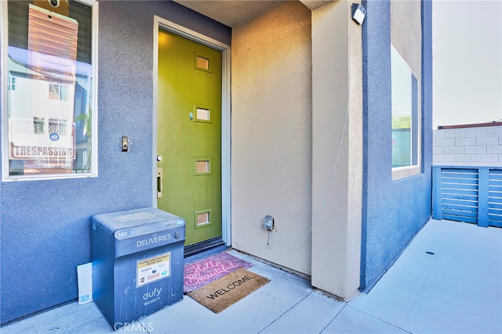 314 N Standard Property Photo 5