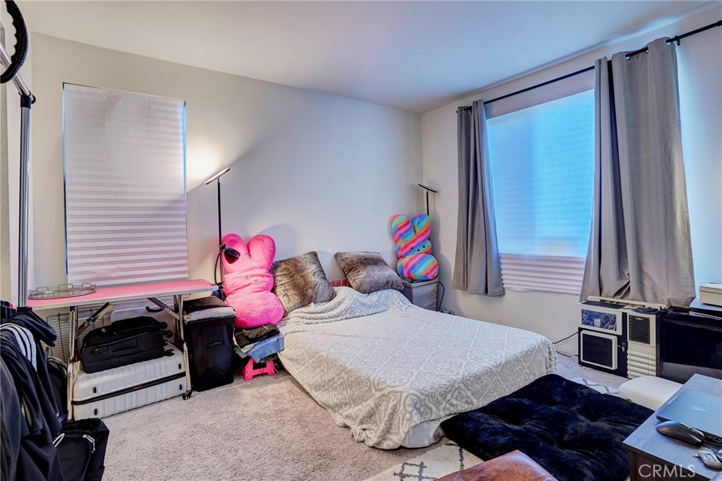 314 N Standard Property Photo 8