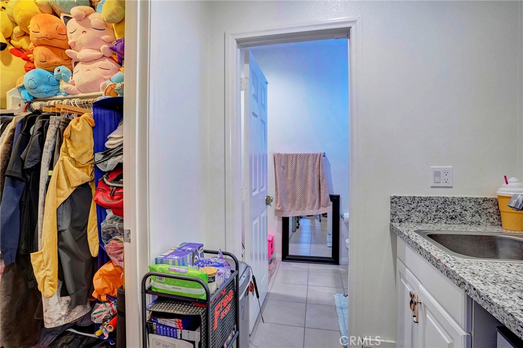 314 N Standard Property Photo 10