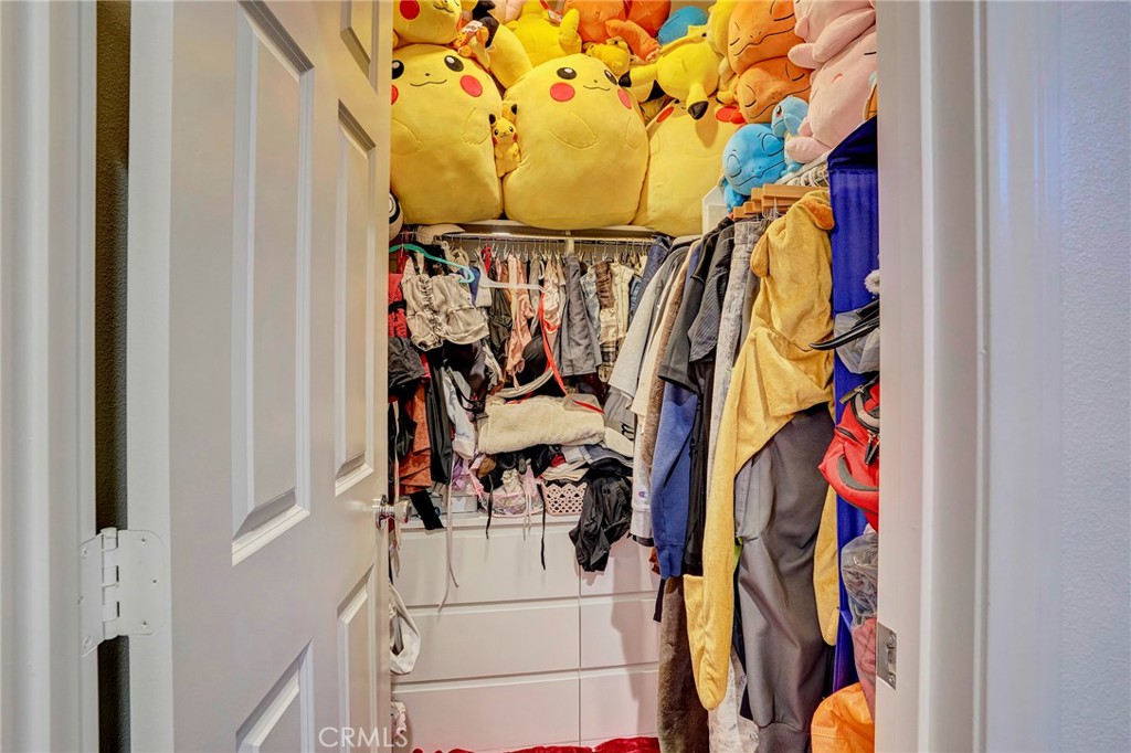 314 N Standard Property Photo 11