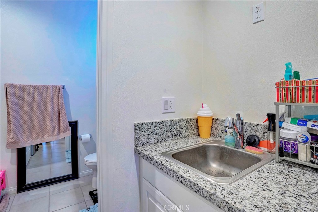 314 N Standard Property Photo 12