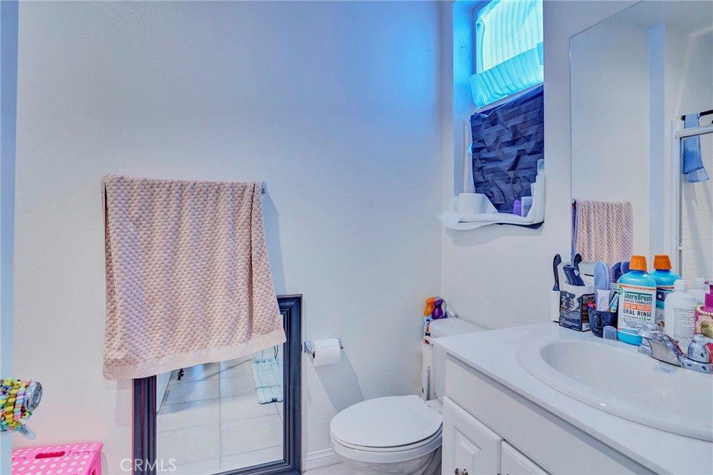 314 N Standard Property Photo 13