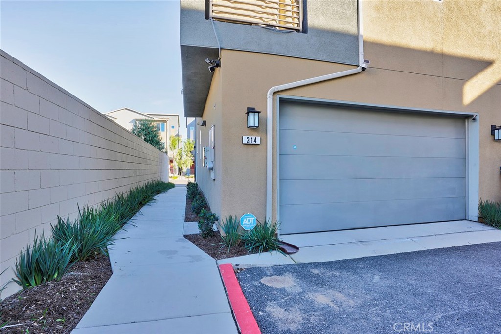 314 N Standard Property Photo 48