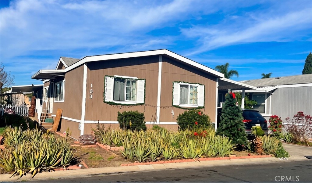 8200 Bolsa Avenue 103 Property Photo 1