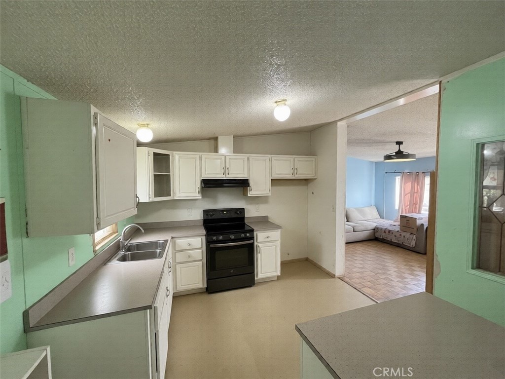 8200 Bolsa Avenue 103 Property Photo 12