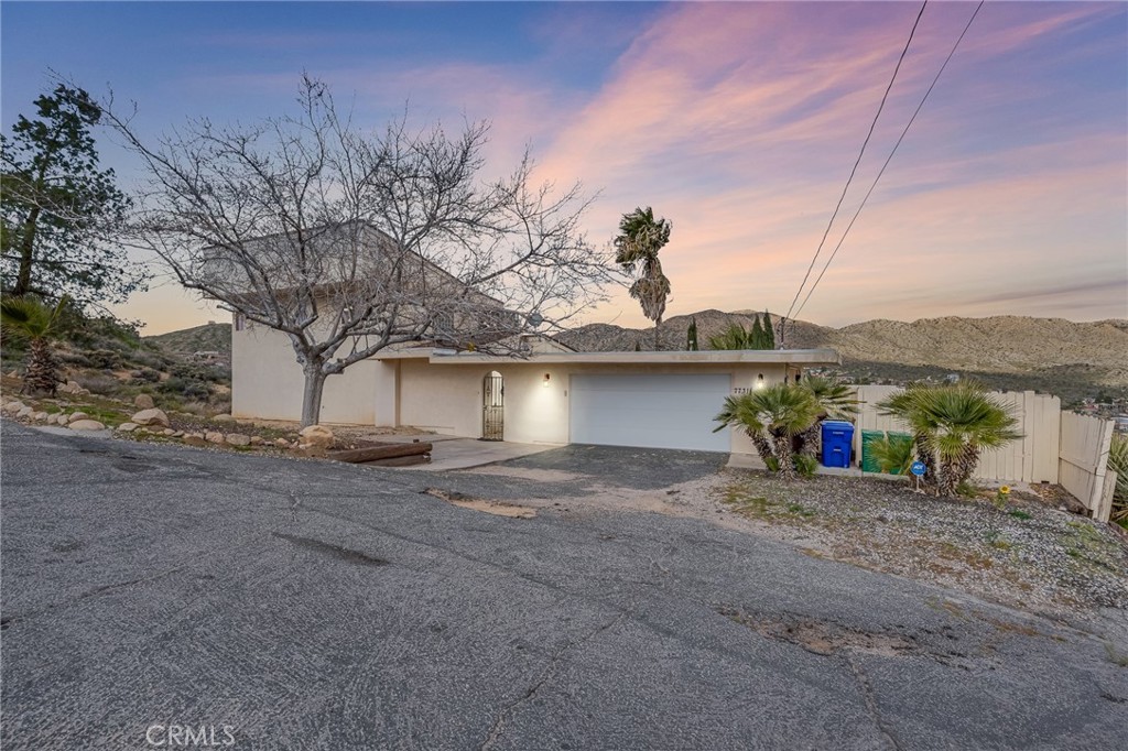 7731 Arrowhead Property Photo 1