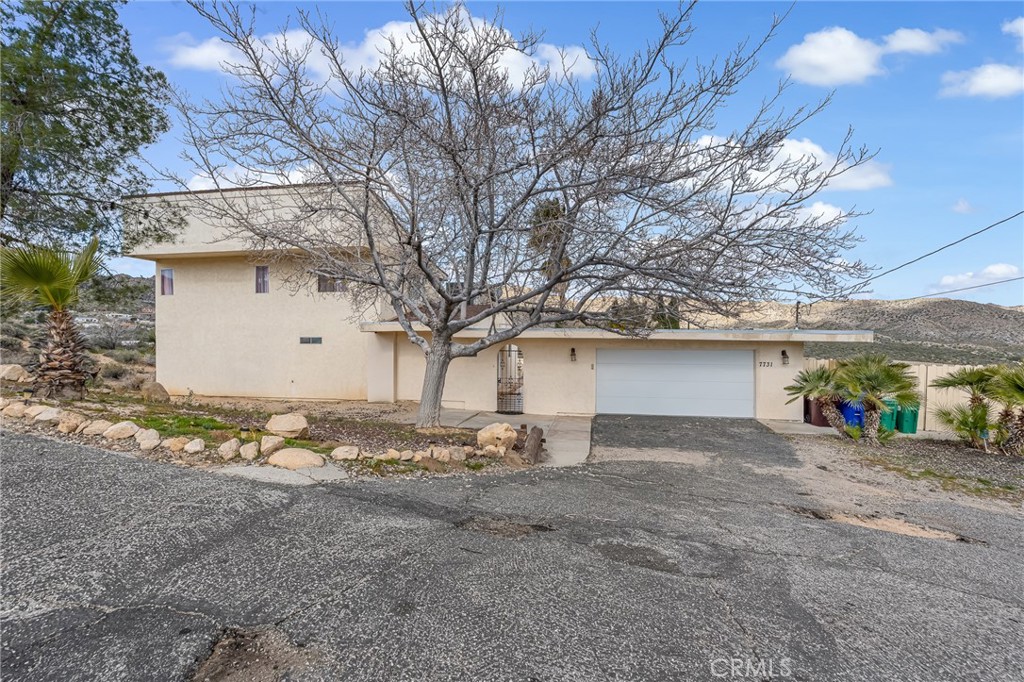 7731 Arrowhead Property Photo 2