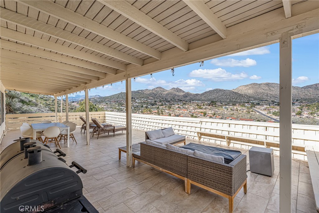 7731 Arrowhead Property Photo 8
