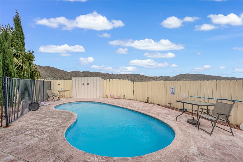 7731 Arrowhead Property Photo 14