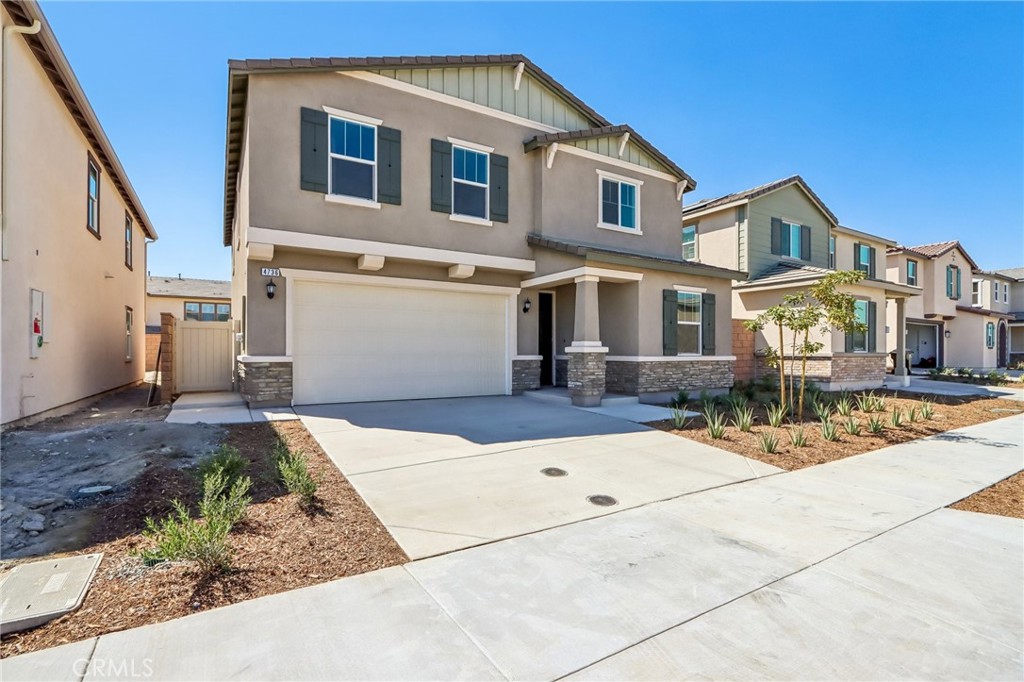 4736 S Solstice Avenue Property Photo 3
