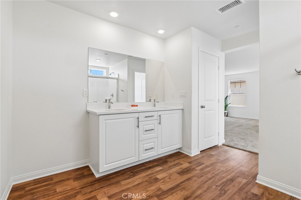 4736 S Solstice Avenue Property Photo 32