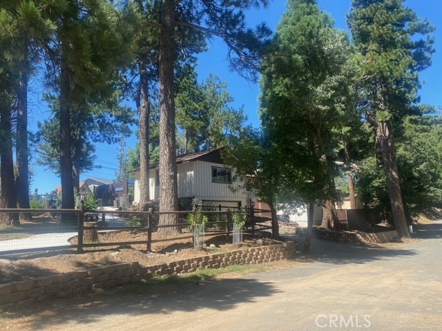1055 Playground Property Photo 10