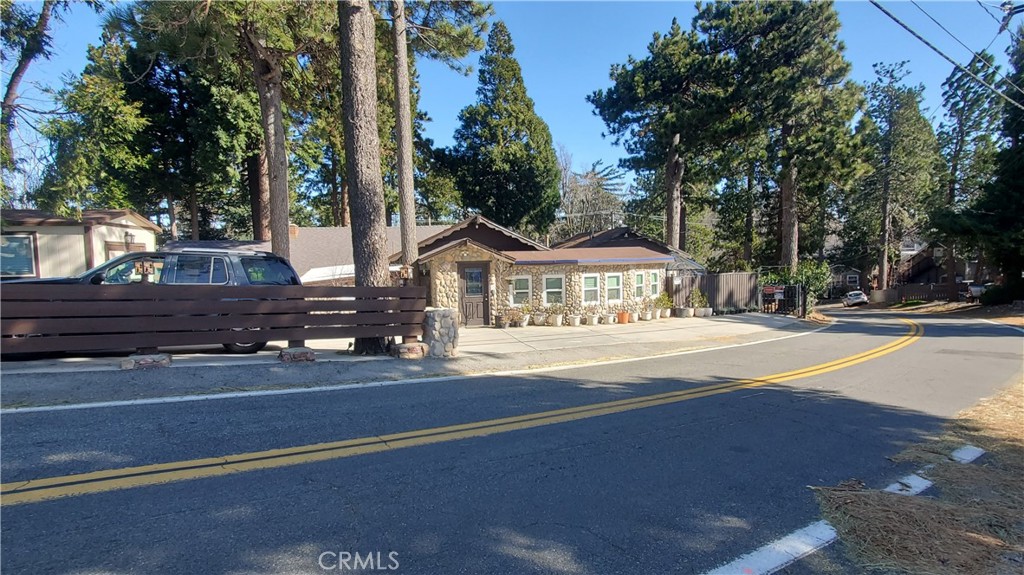1055 Playground Property Photo 26