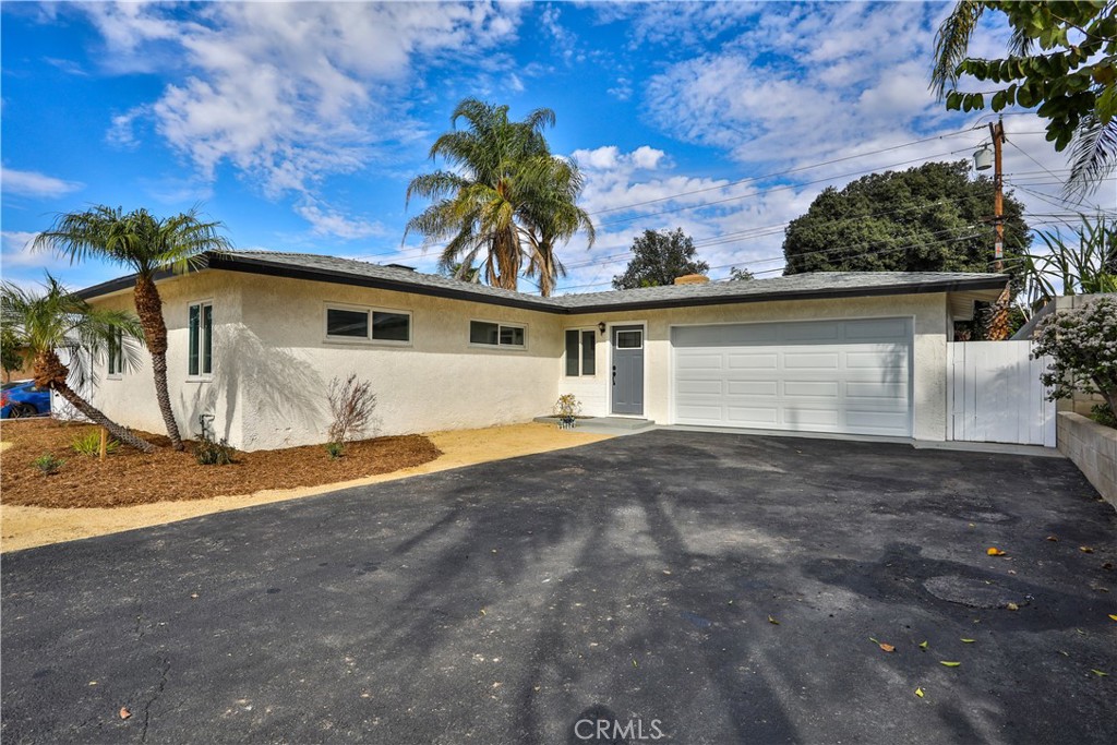 4035 Madrona Property Photo 1